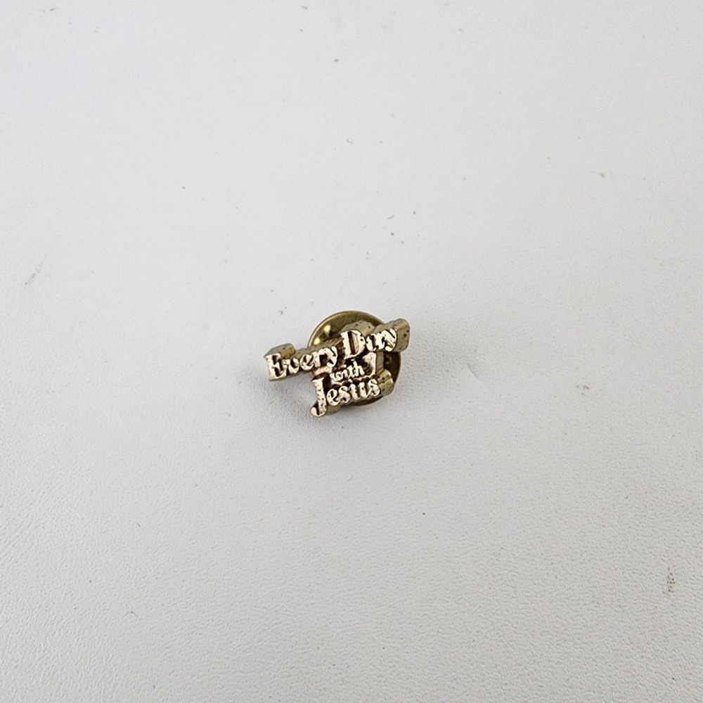Lapel Pins Hat Pin‎ Everyday With Jesus Gold Tone Christian